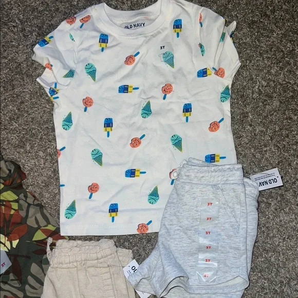 Colorful Kids' T-Shirt and Shorts Set - Picture 5 of 5